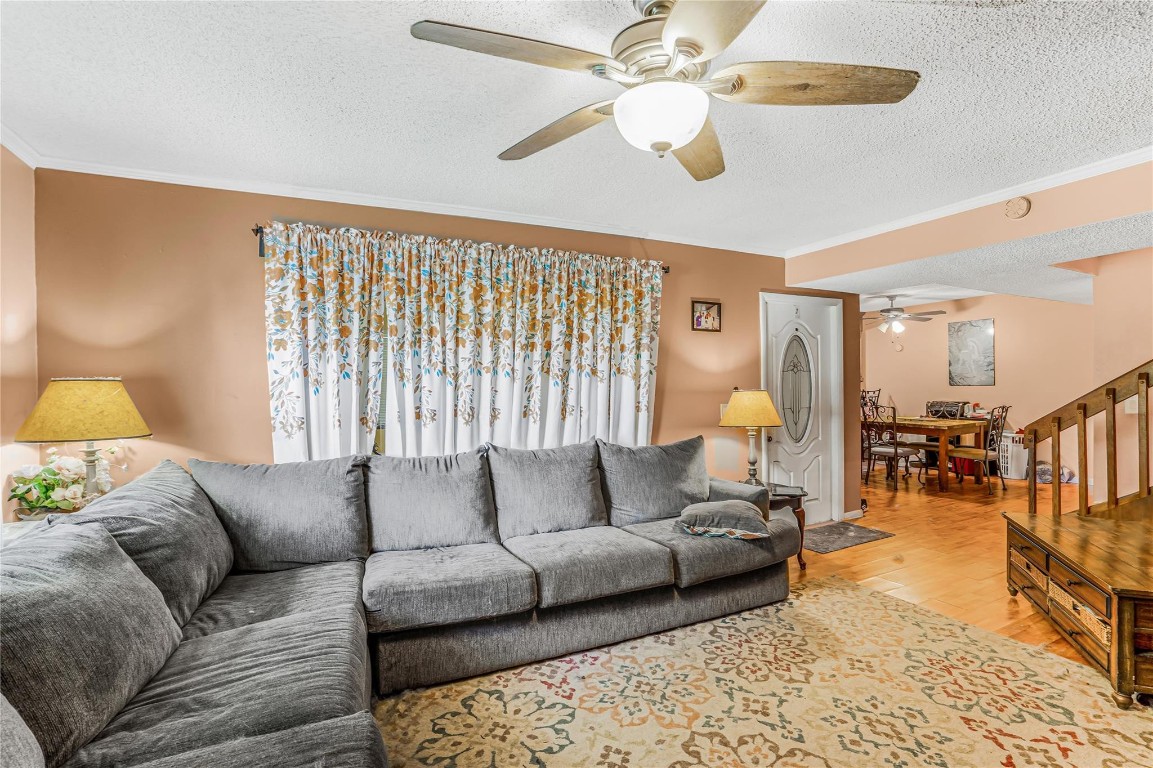 EVERGREEN LAKES - Residential