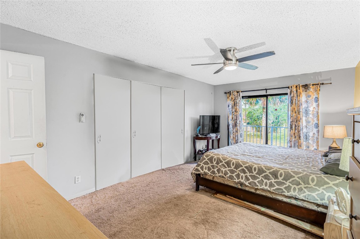 EVERGREEN LAKES - Residential
