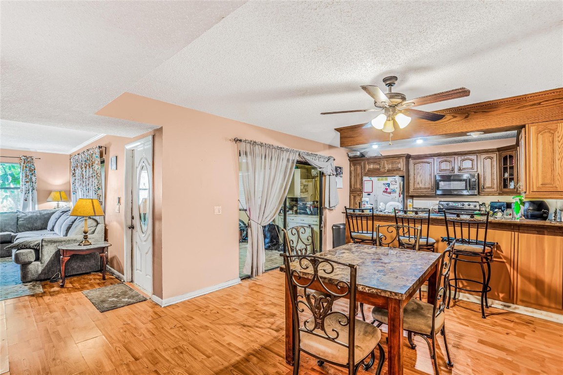 EVERGREEN LAKES - Residential