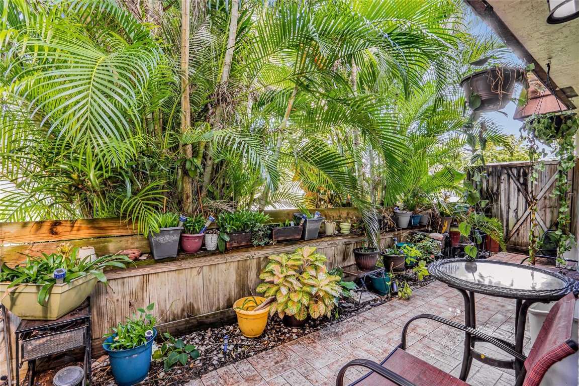 EVERGREEN LAKES - Residential