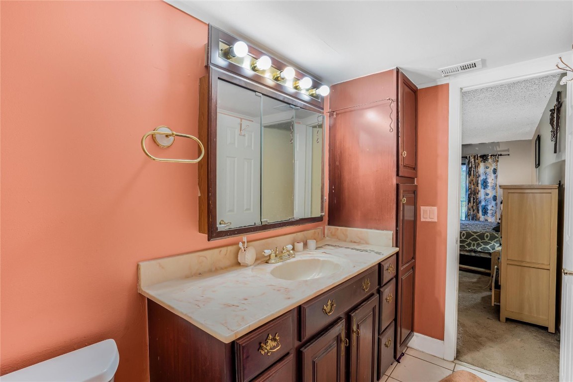 EVERGREEN LAKES - Residential