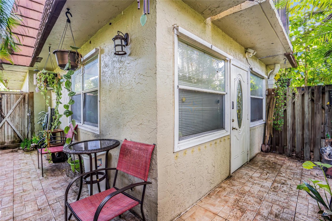 EVERGREEN LAKES - Residential