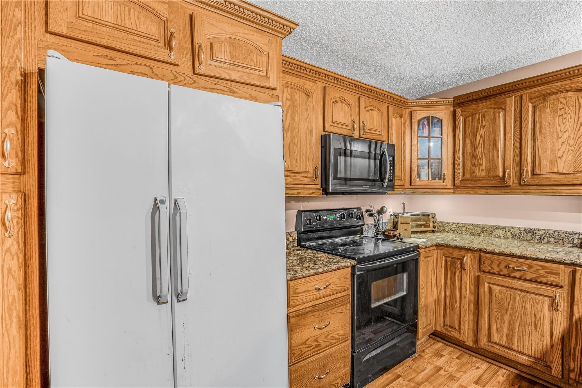 EVERGREEN LAKES - Residential