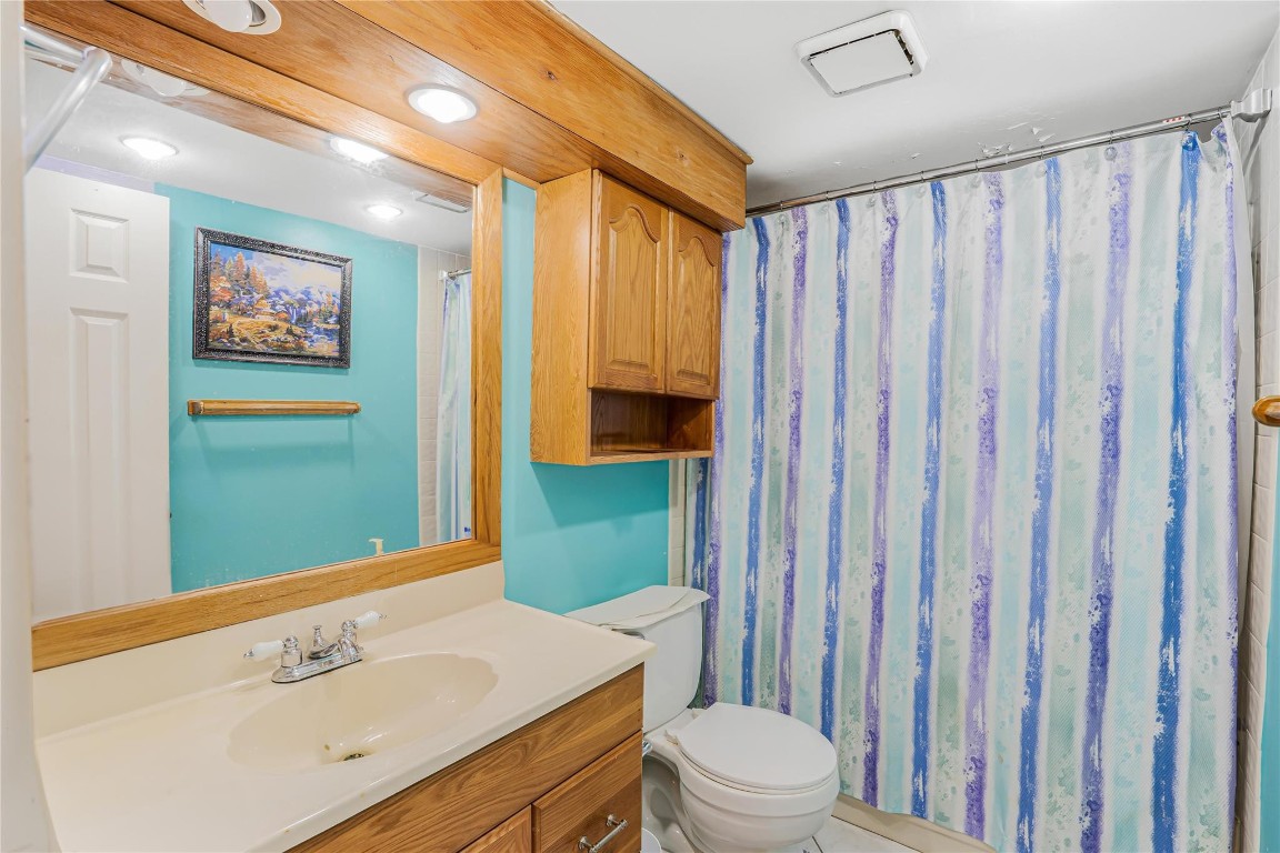 EVERGREEN LAKES - Residential
