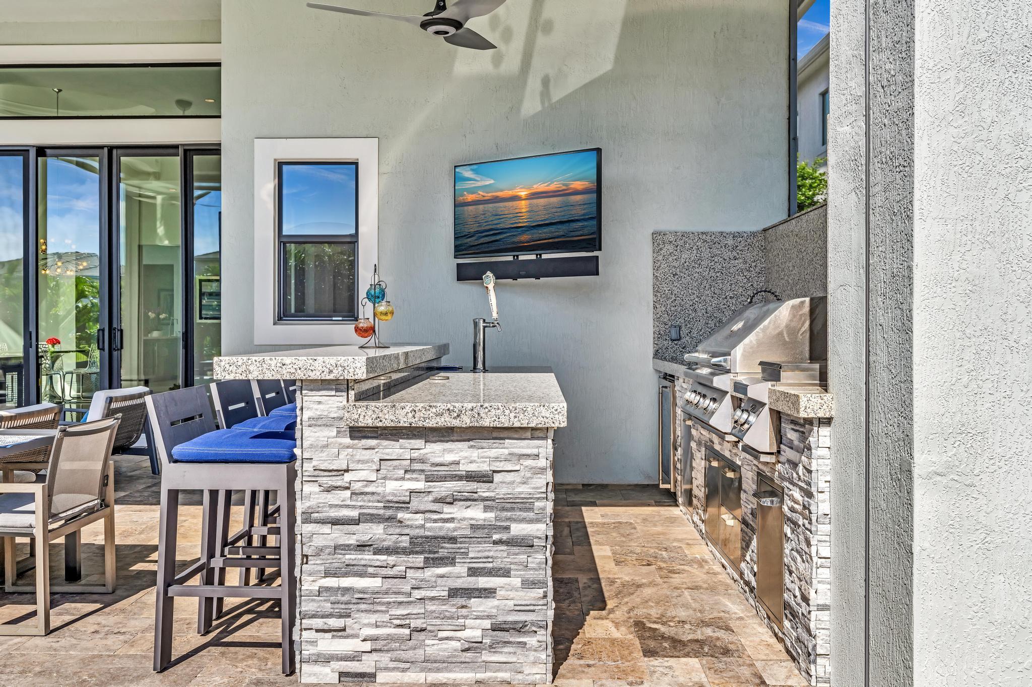 ROYAL PALM POLO - Residential