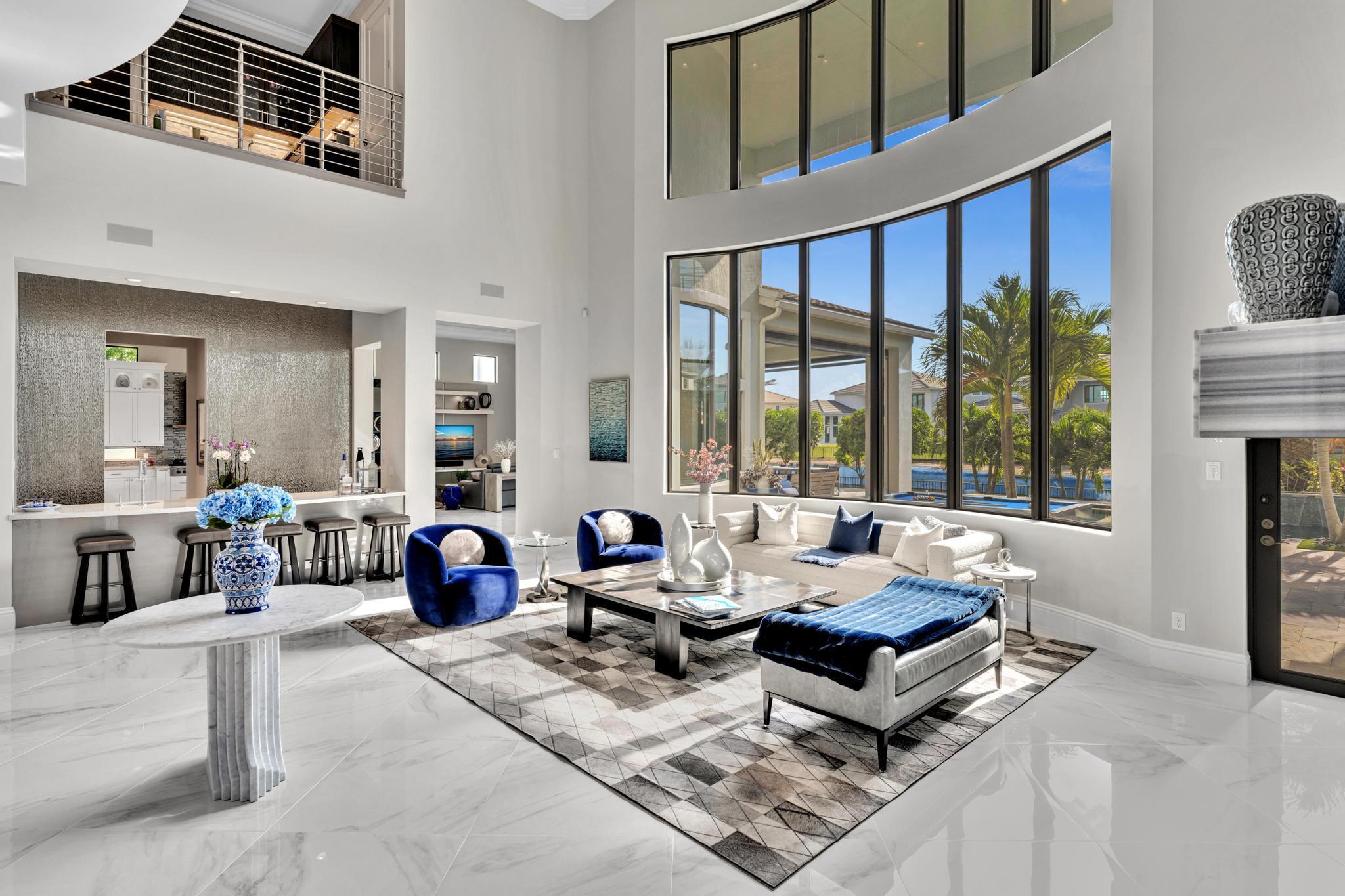 ROYAL PALM POLO - Residential