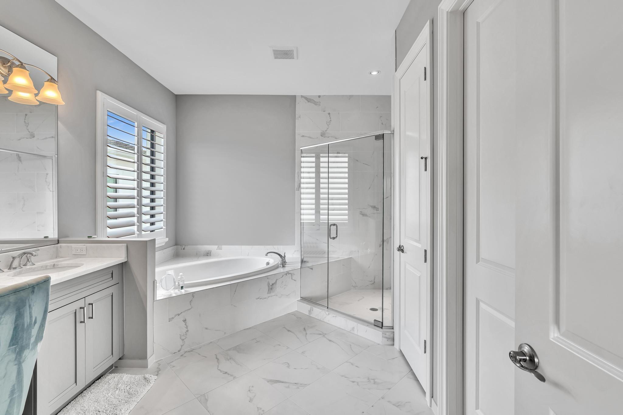 ROYAL PALM POLO - Residential