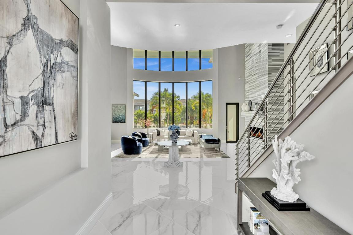 ROYAL PALM POLO - Residential