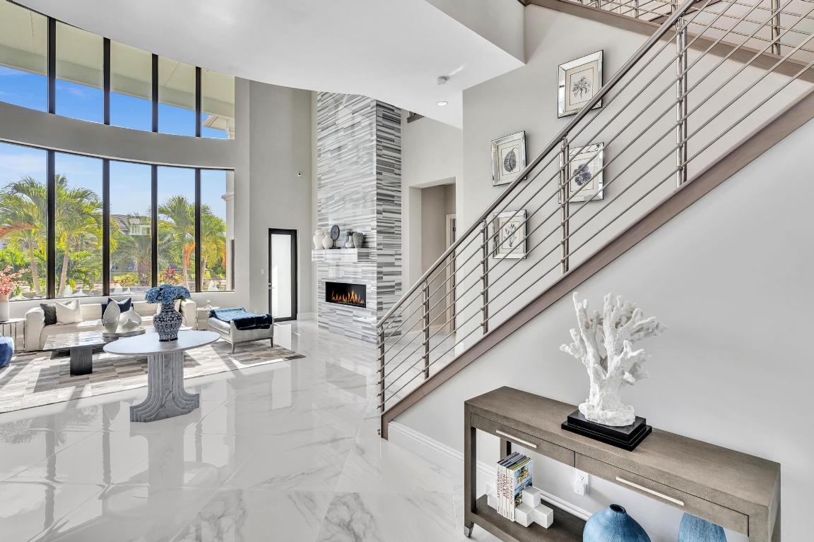 ROYAL PALM POLO - Residential