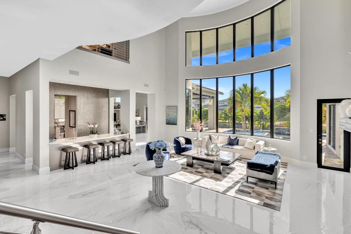 ROYAL PALM POLO - Residential