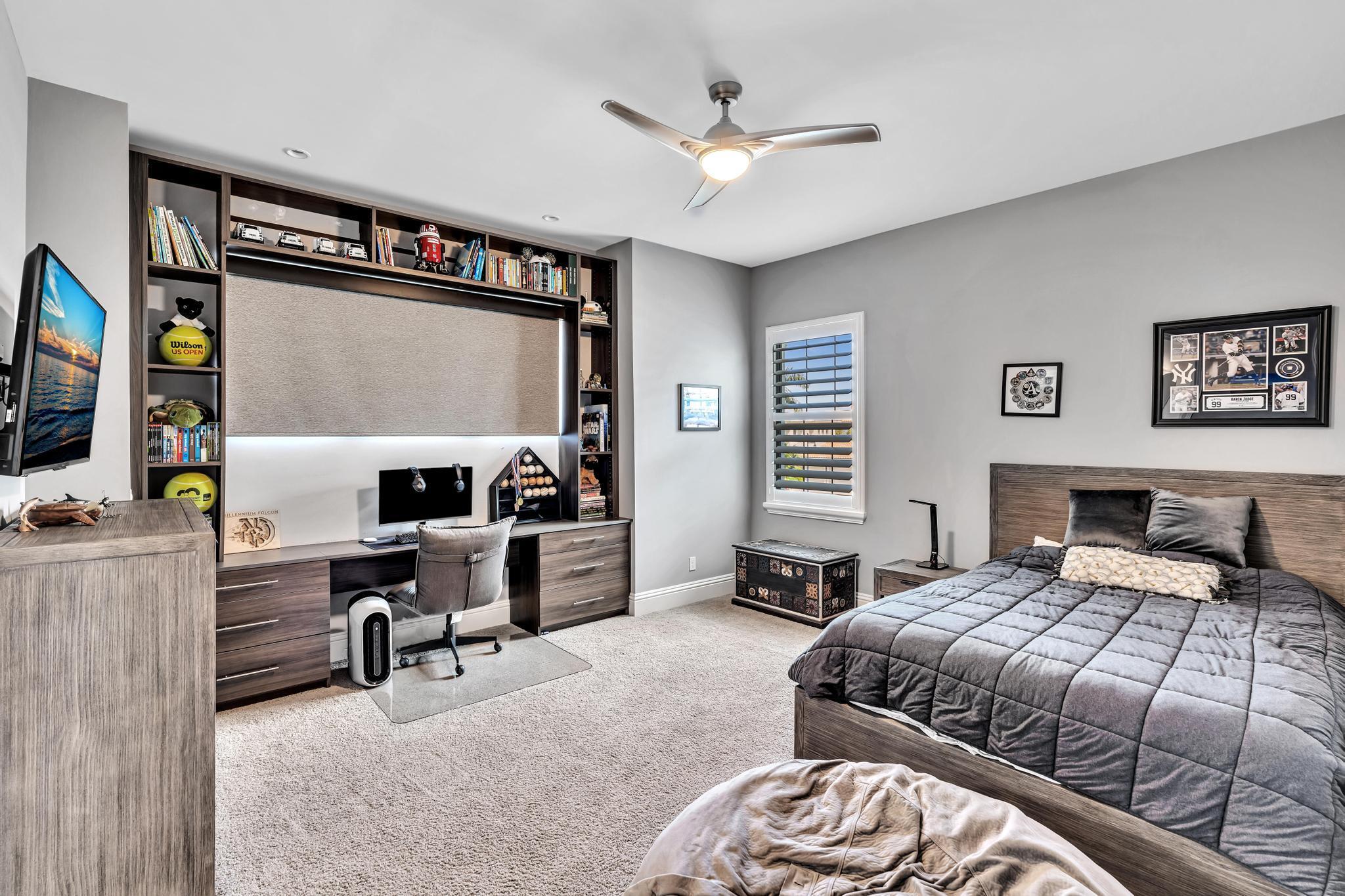 ROYAL PALM POLO - Residential