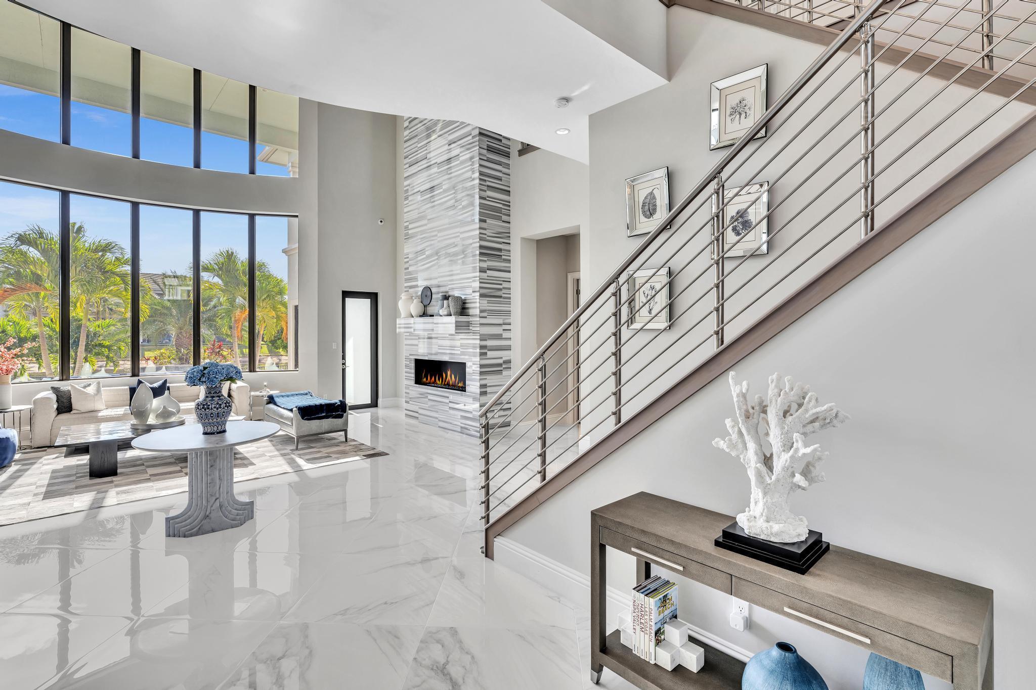 ROYAL PALM POLO - Residential