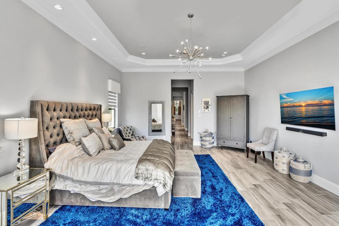 ROYAL PALM POLO - Residential