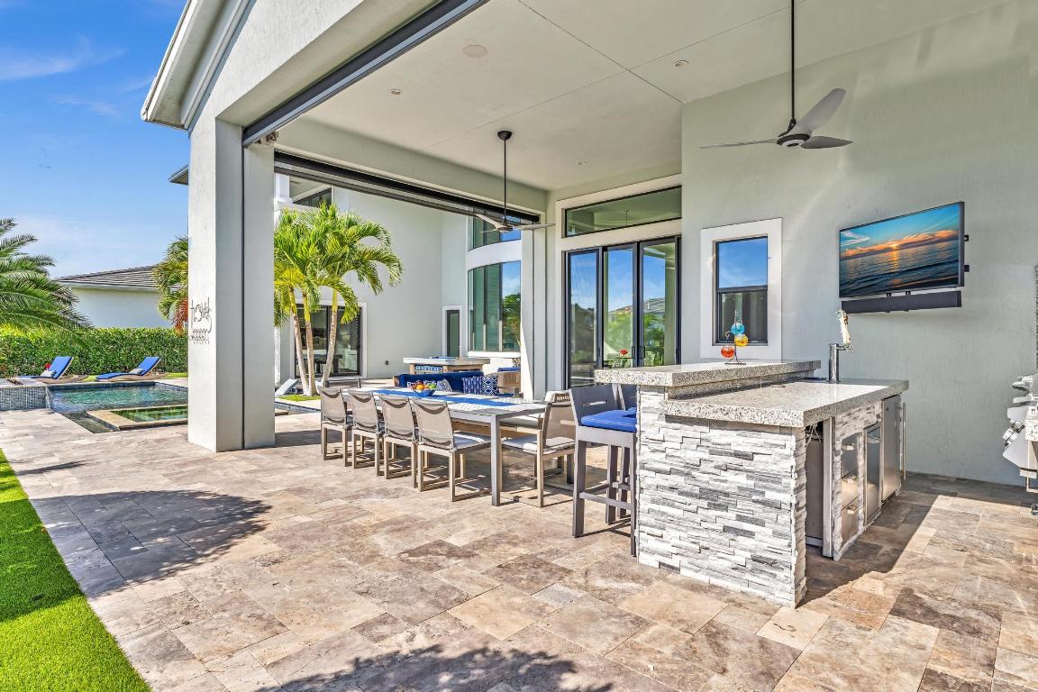 ROYAL PALM POLO - Residential