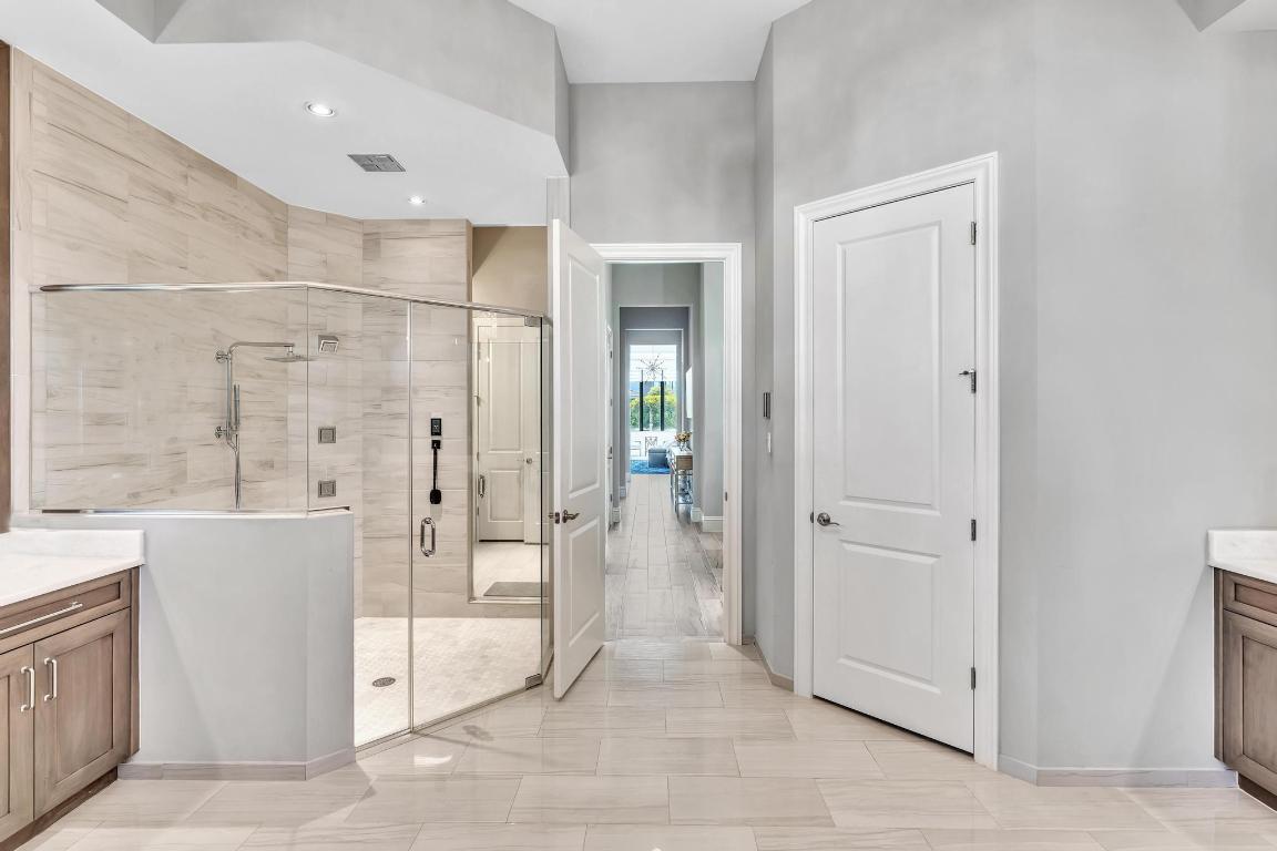 ROYAL PALM POLO - Residential