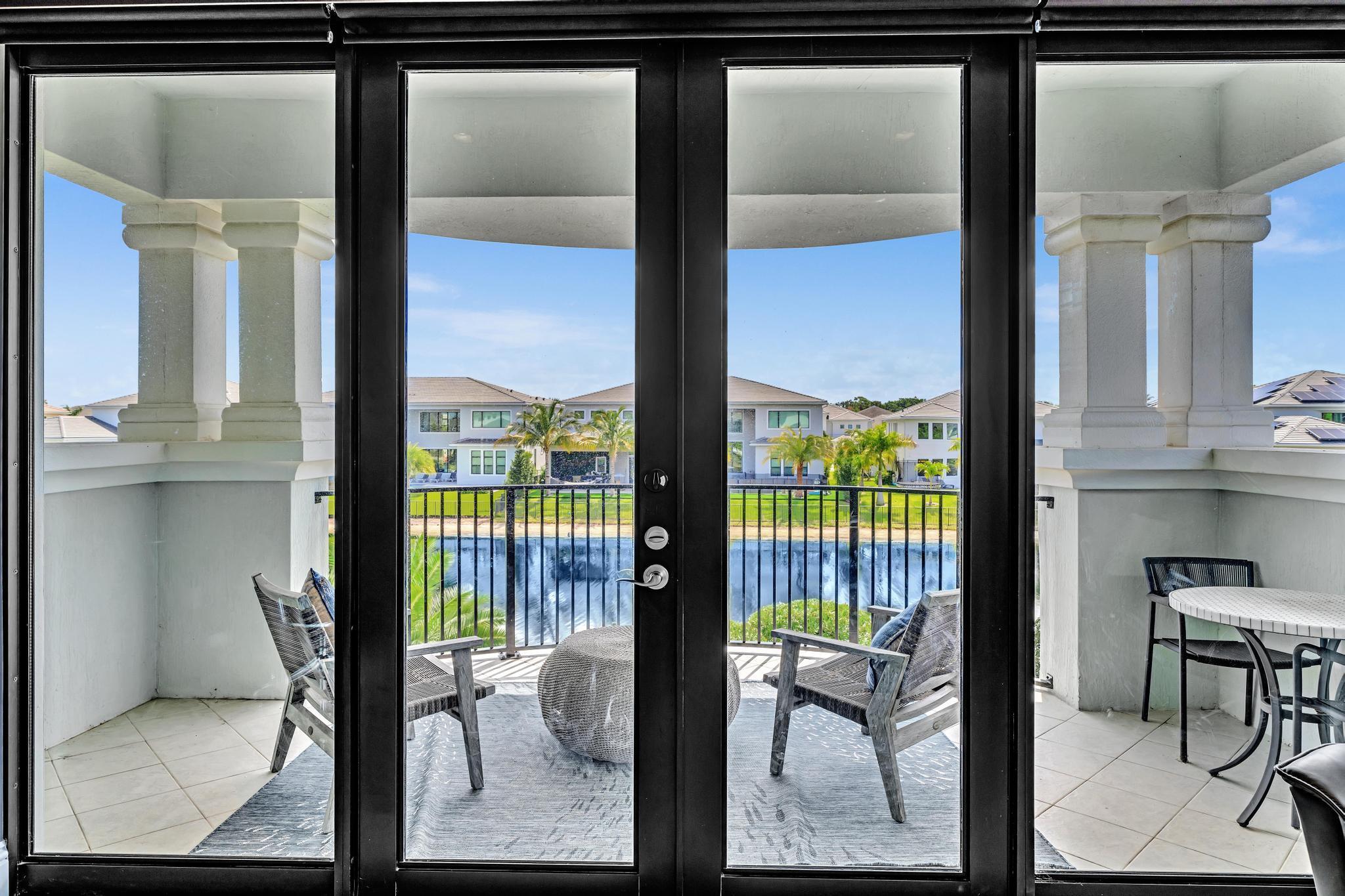 ROYAL PALM POLO - Residential