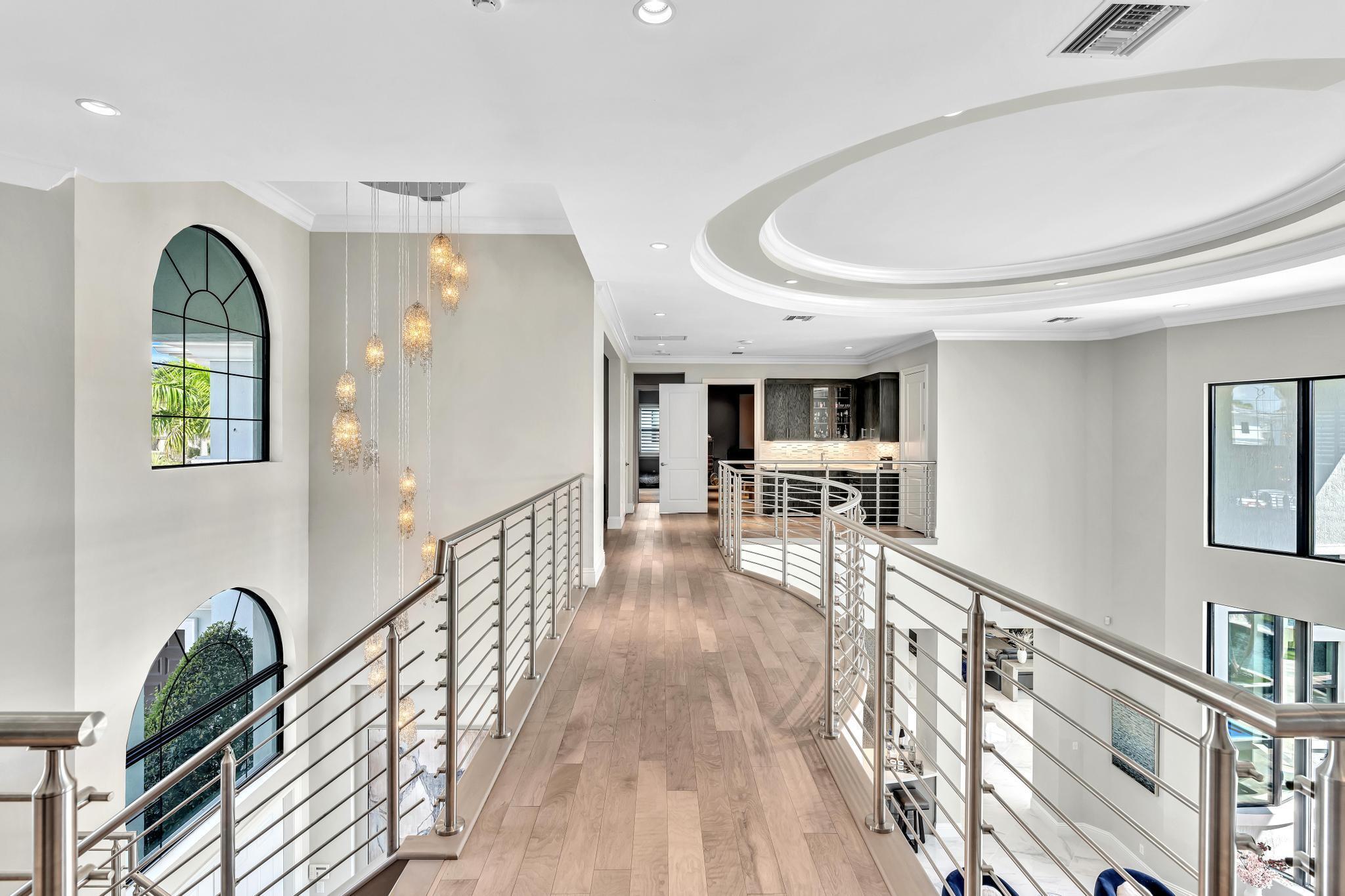 ROYAL PALM POLO - Residential