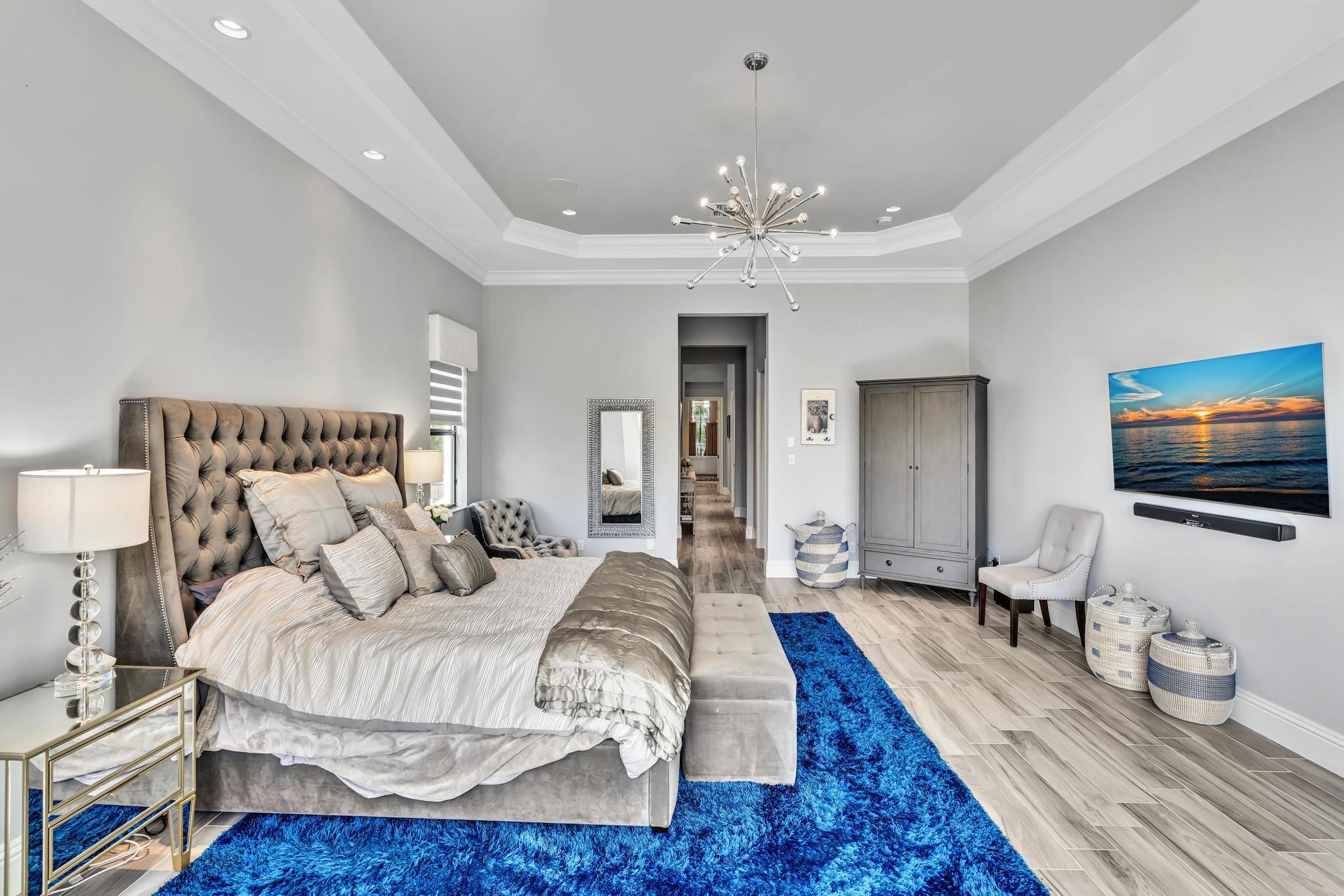 ROYAL PALM POLO - Residential