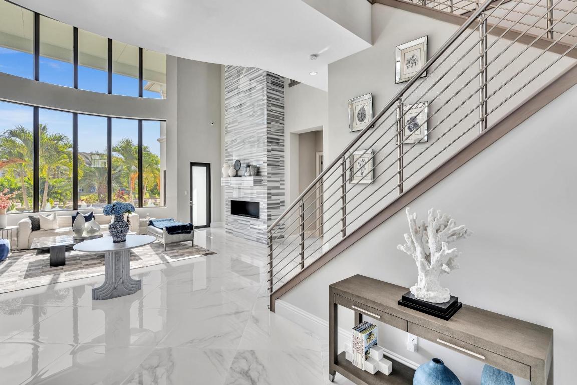 ROYAL PALM POLO - Residential