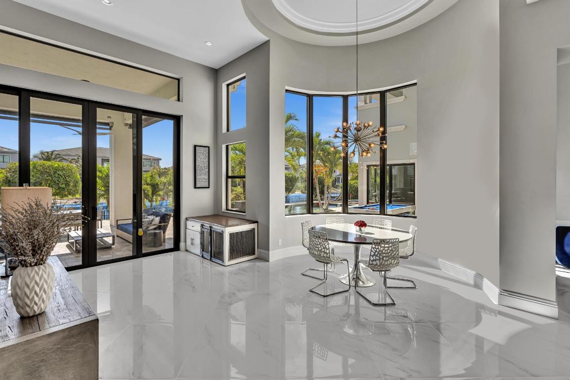 ROYAL PALM POLO - Residential