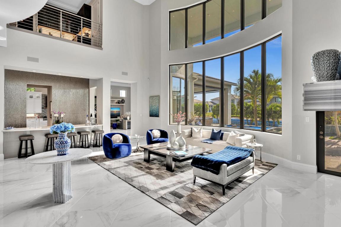 ROYAL PALM POLO - Residential