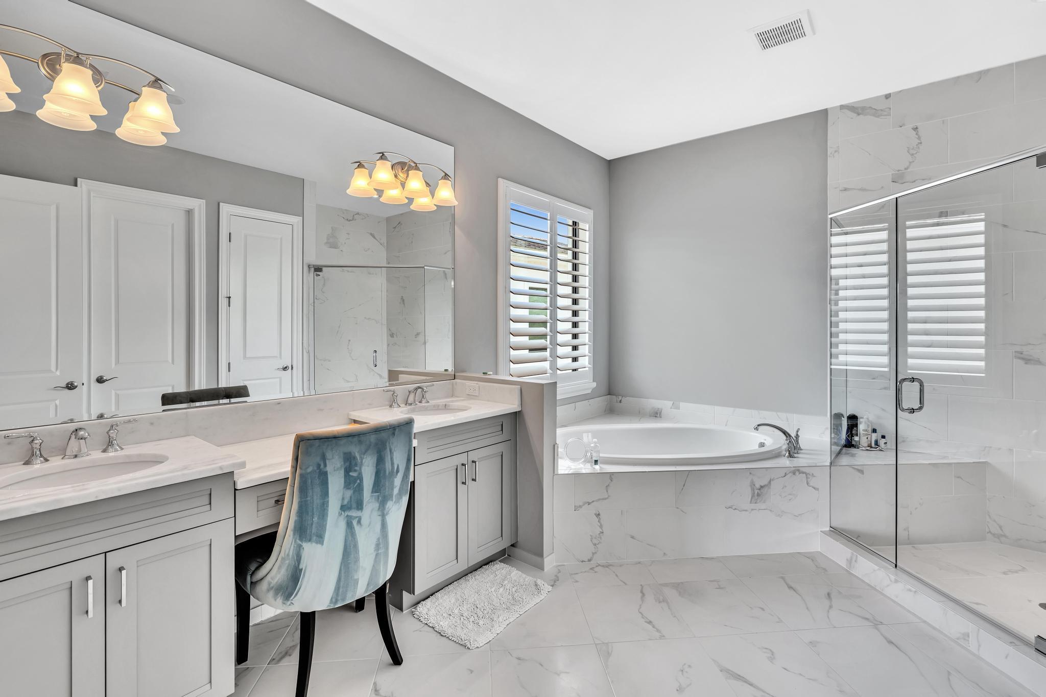 ROYAL PALM POLO - Residential