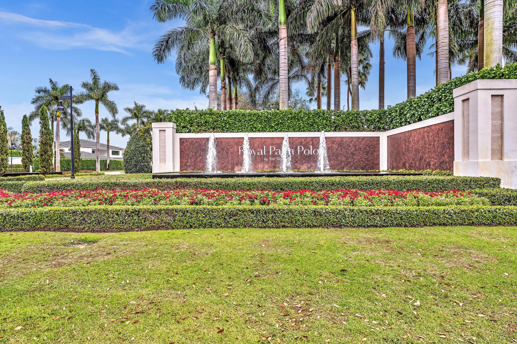ROYAL PALM POLO - Residential