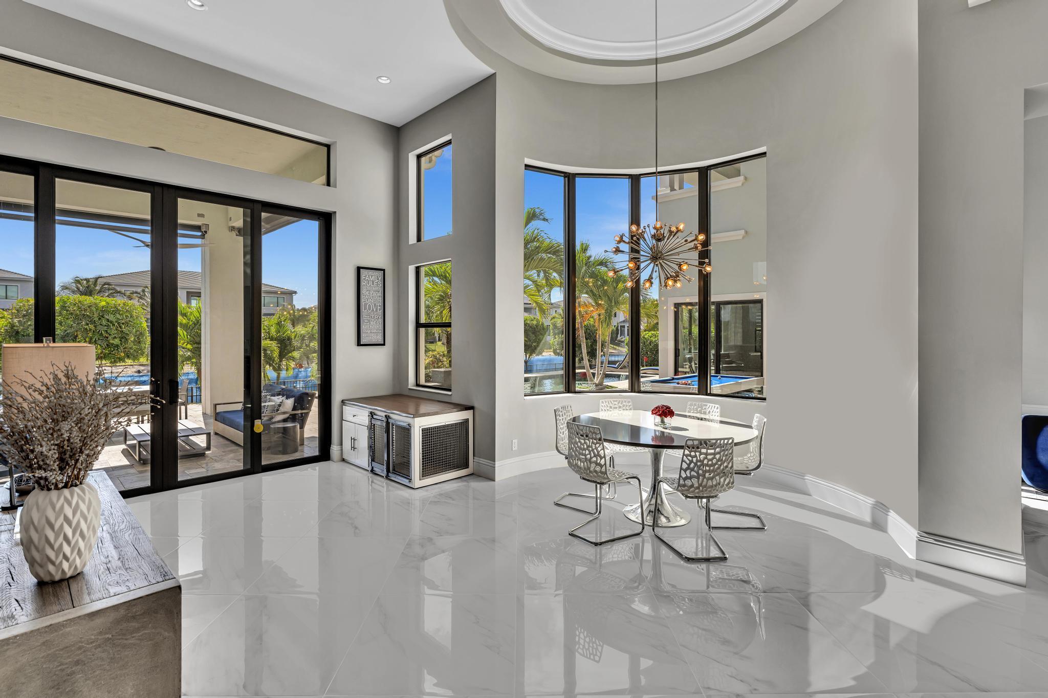 ROYAL PALM POLO - Residential