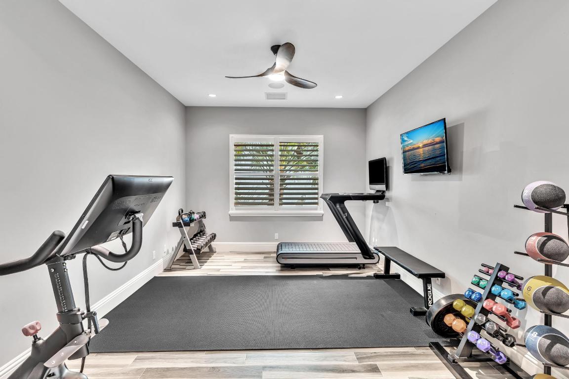 ROYAL PALM POLO - Residential