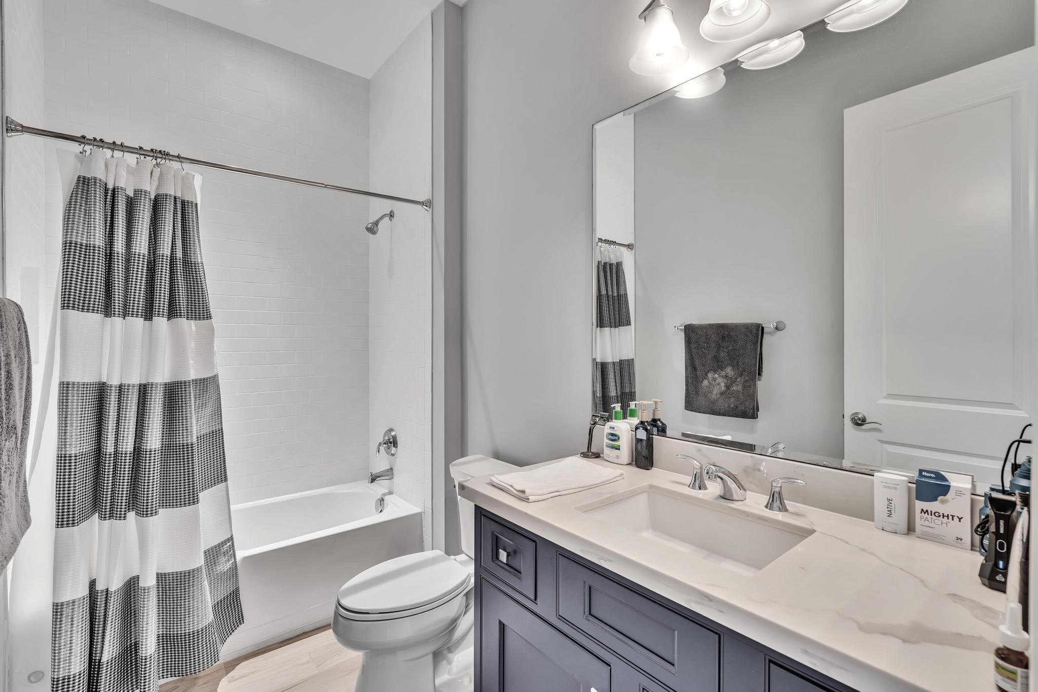 ROYAL PALM POLO - Residential