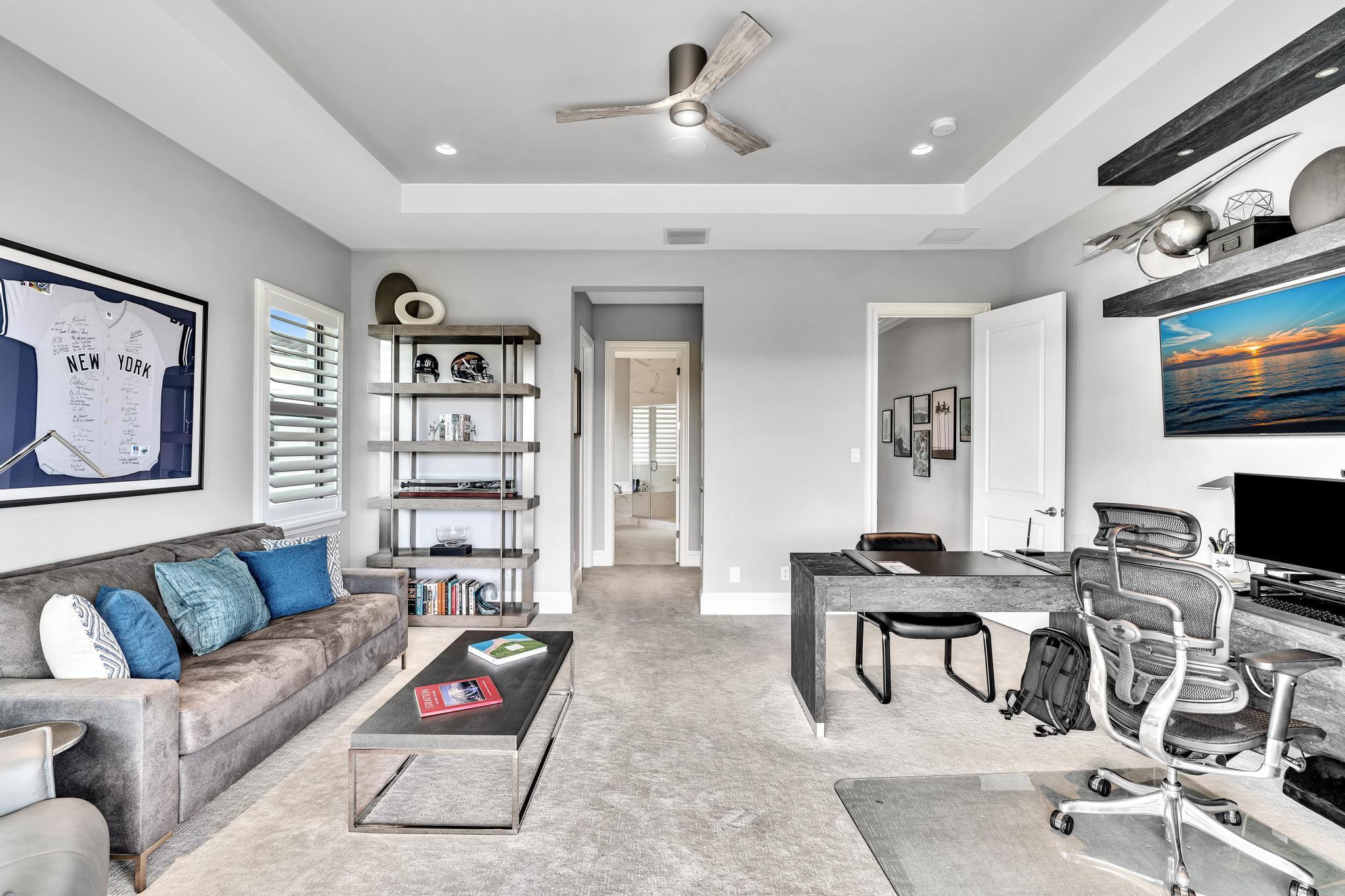 ROYAL PALM POLO - Residential