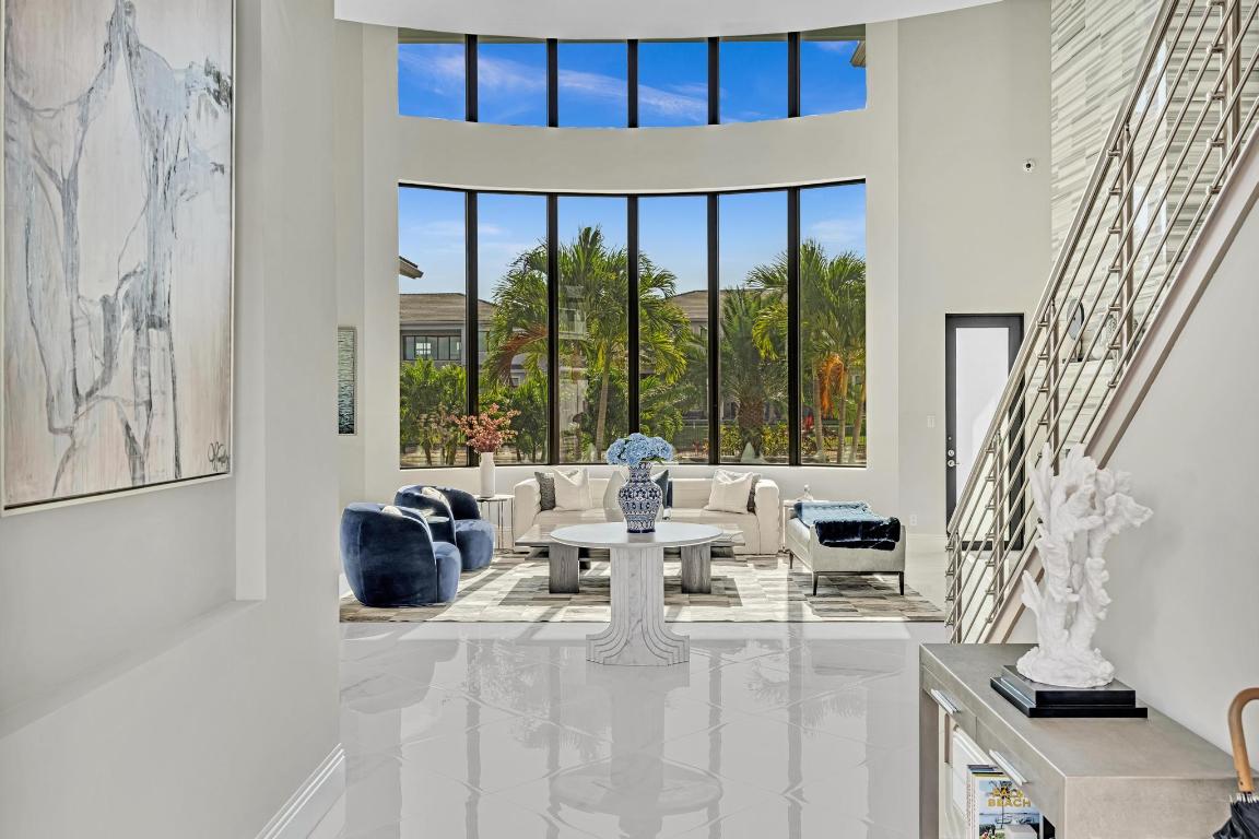 ROYAL PALM POLO - Residential