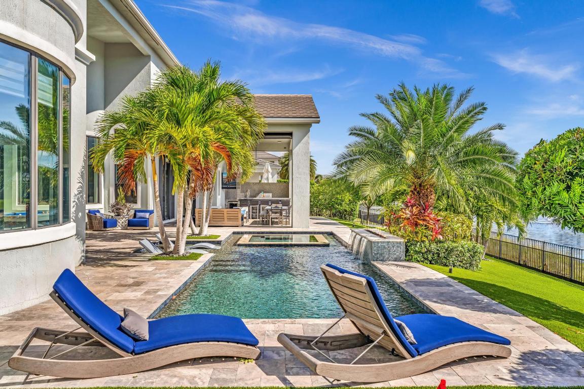 ROYAL PALM POLO - Residential