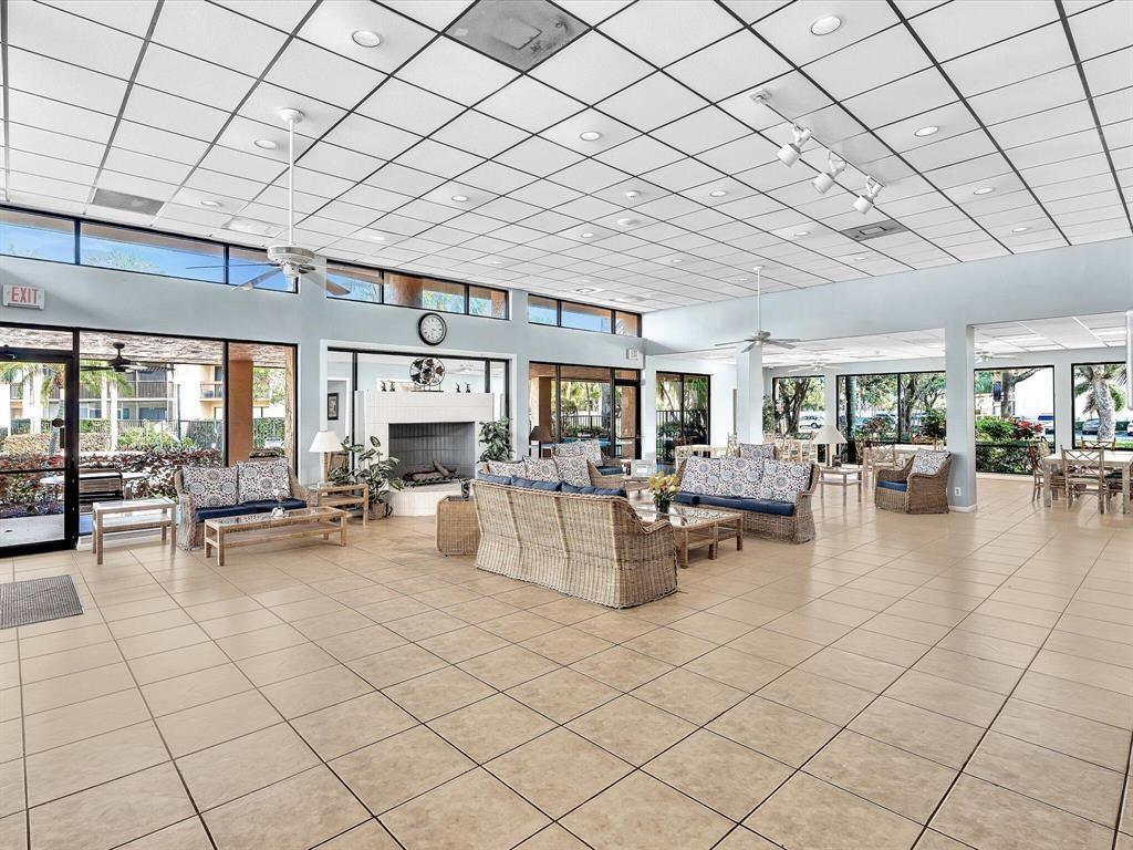 MEADOWRIDGE CONDO - Residential