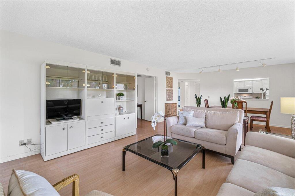 BANYAN SPRINGS - Residential