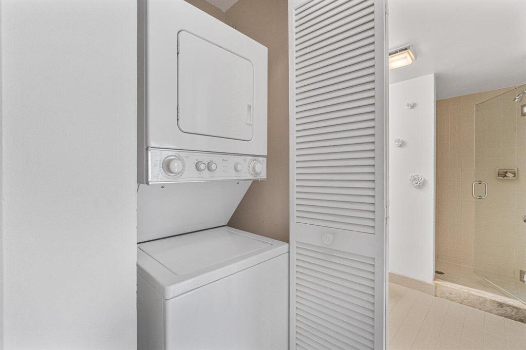 BANYAN SPRINGS - Residential