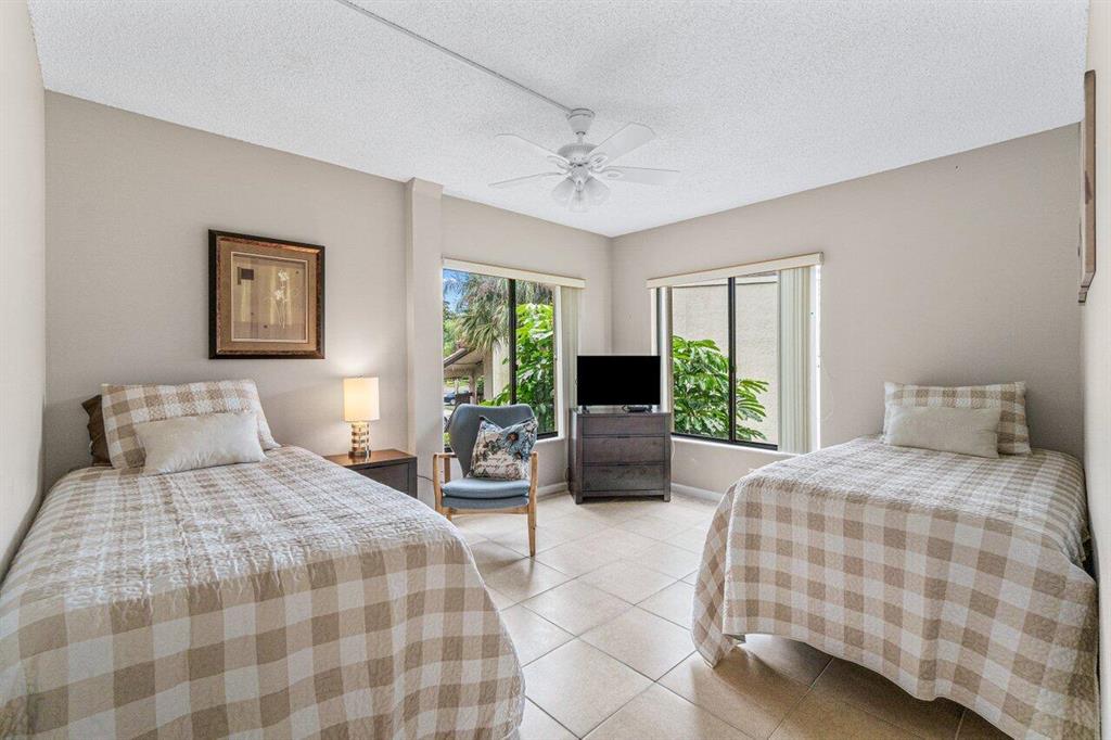 BANYAN SPRINGS - Residential