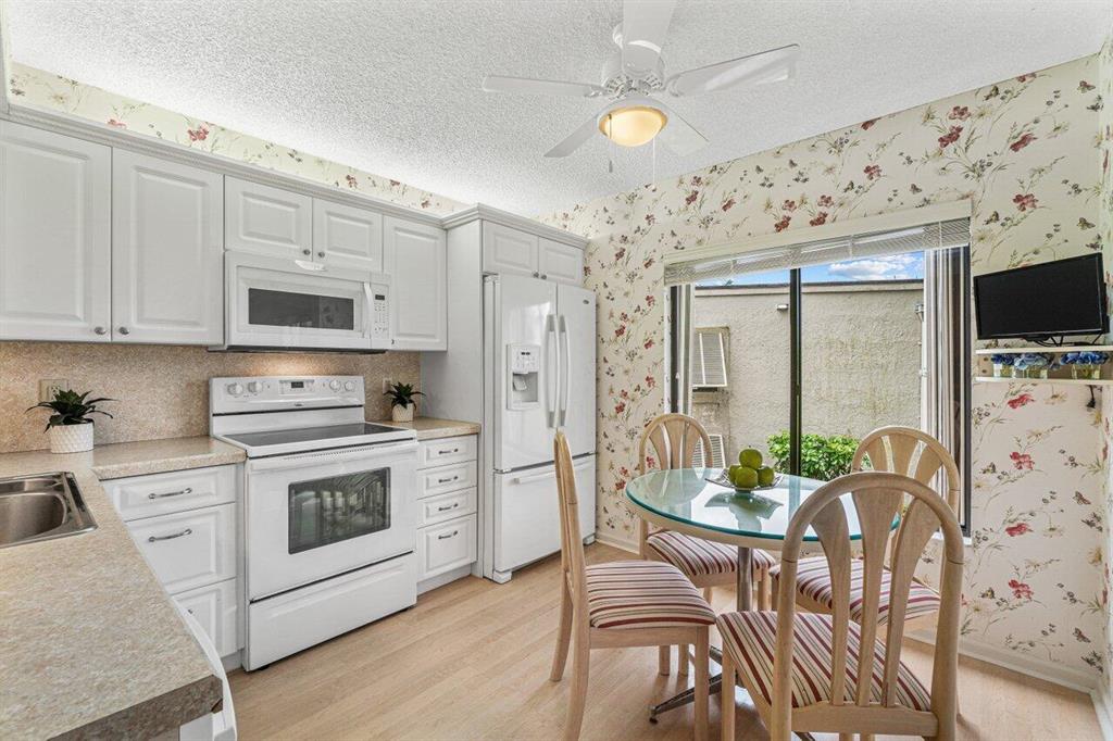 BANYAN SPRINGS - Residential