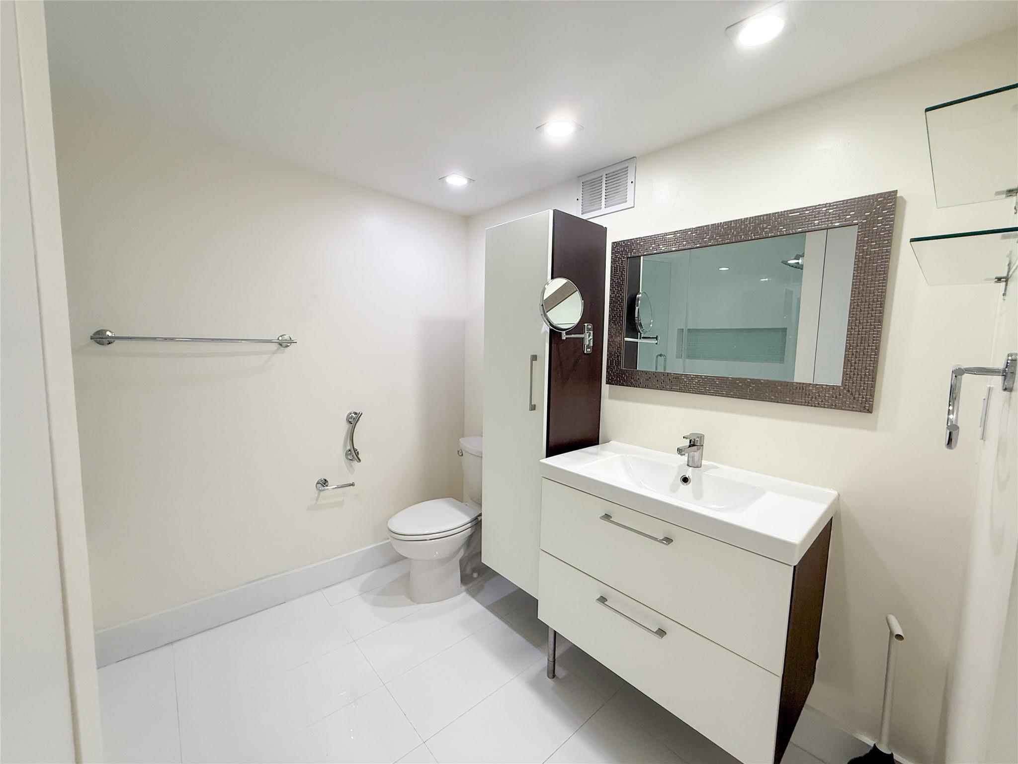 Oceanview Park Condo - Residential