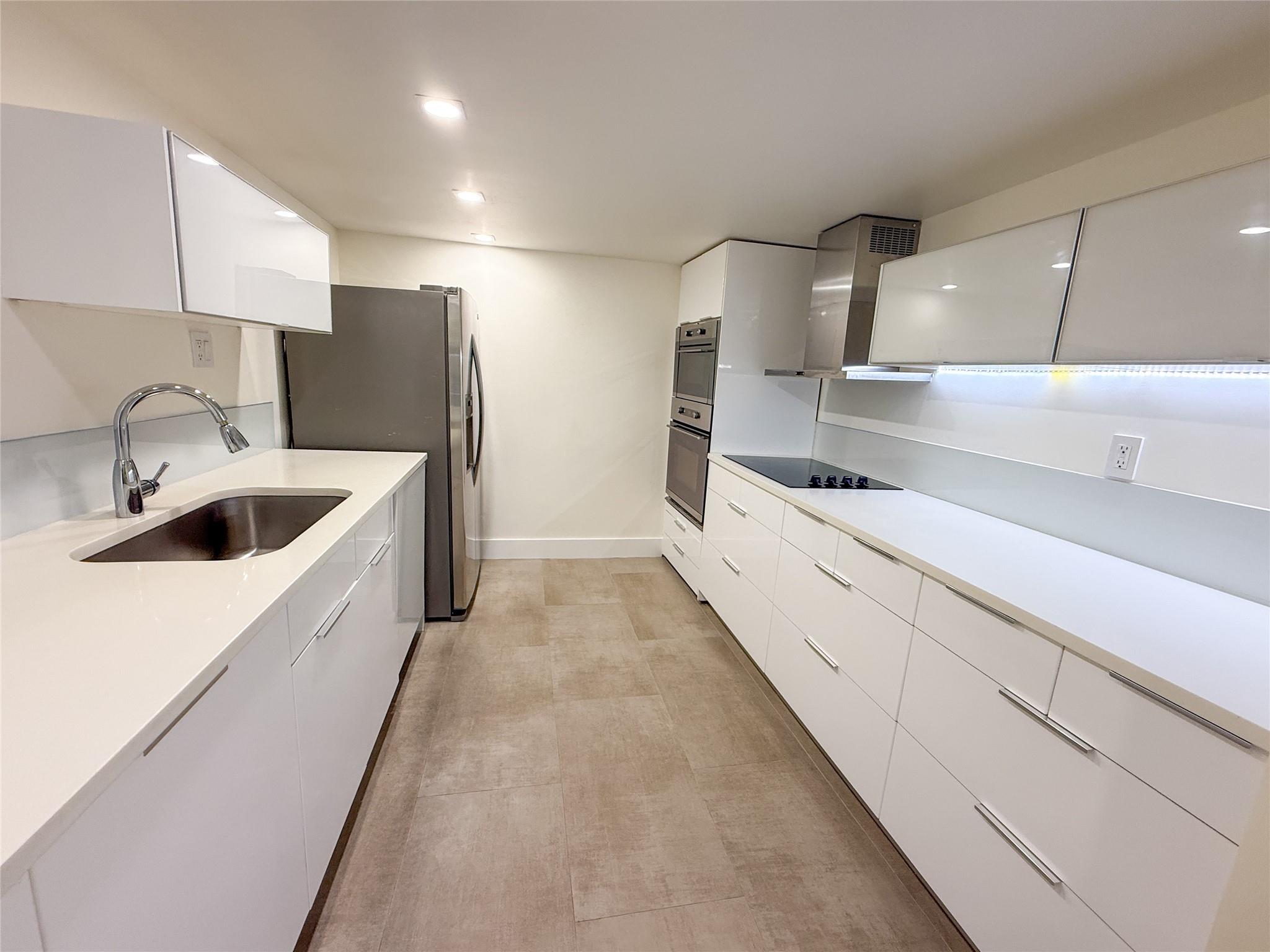 Oceanview Park Condo - Residential