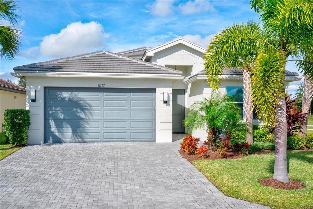 Photo of 11357 SW Hawkins Ter, Port Saint Lucie, FL 34987 (MLS # R10935481)