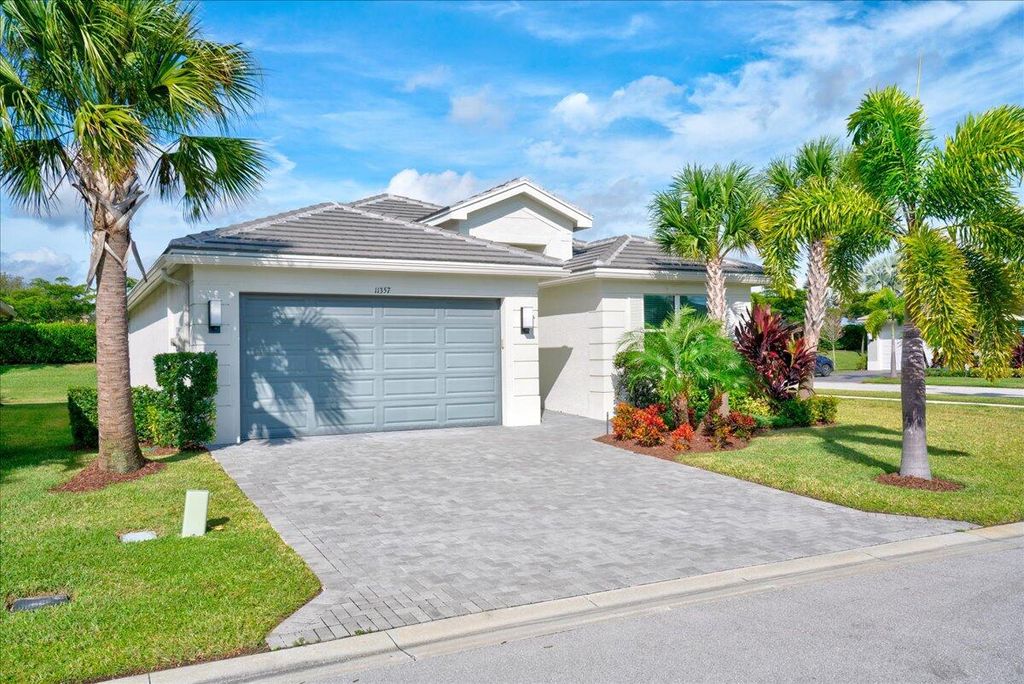 Photo of 11357 SW Hawkins Ter, Port Saint Lucie, FL 34987 (MLS # R10935481)