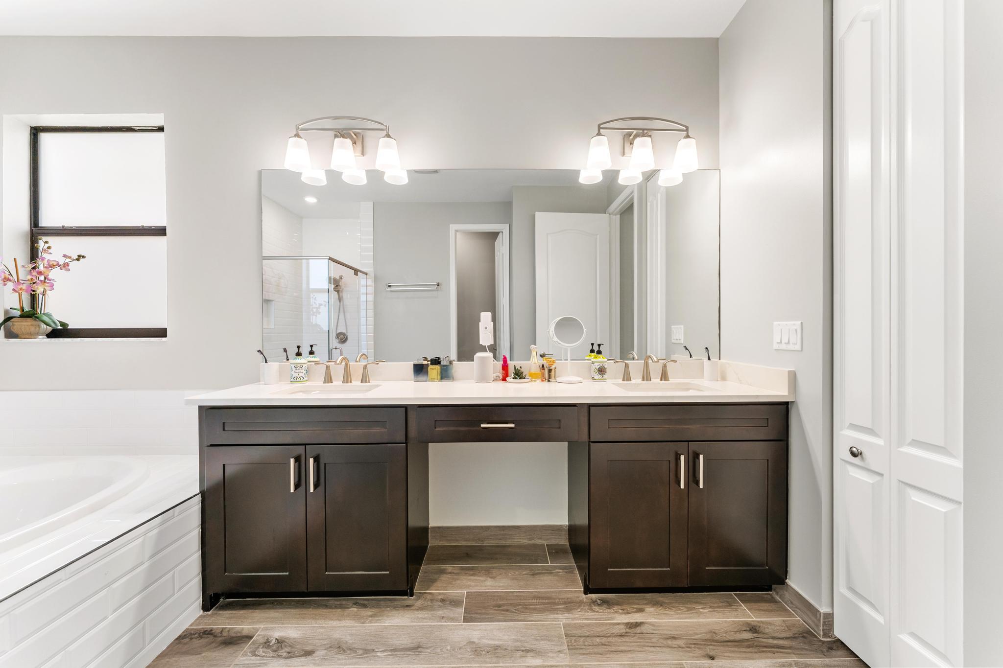 CRESTWOOD NORTH - Residential