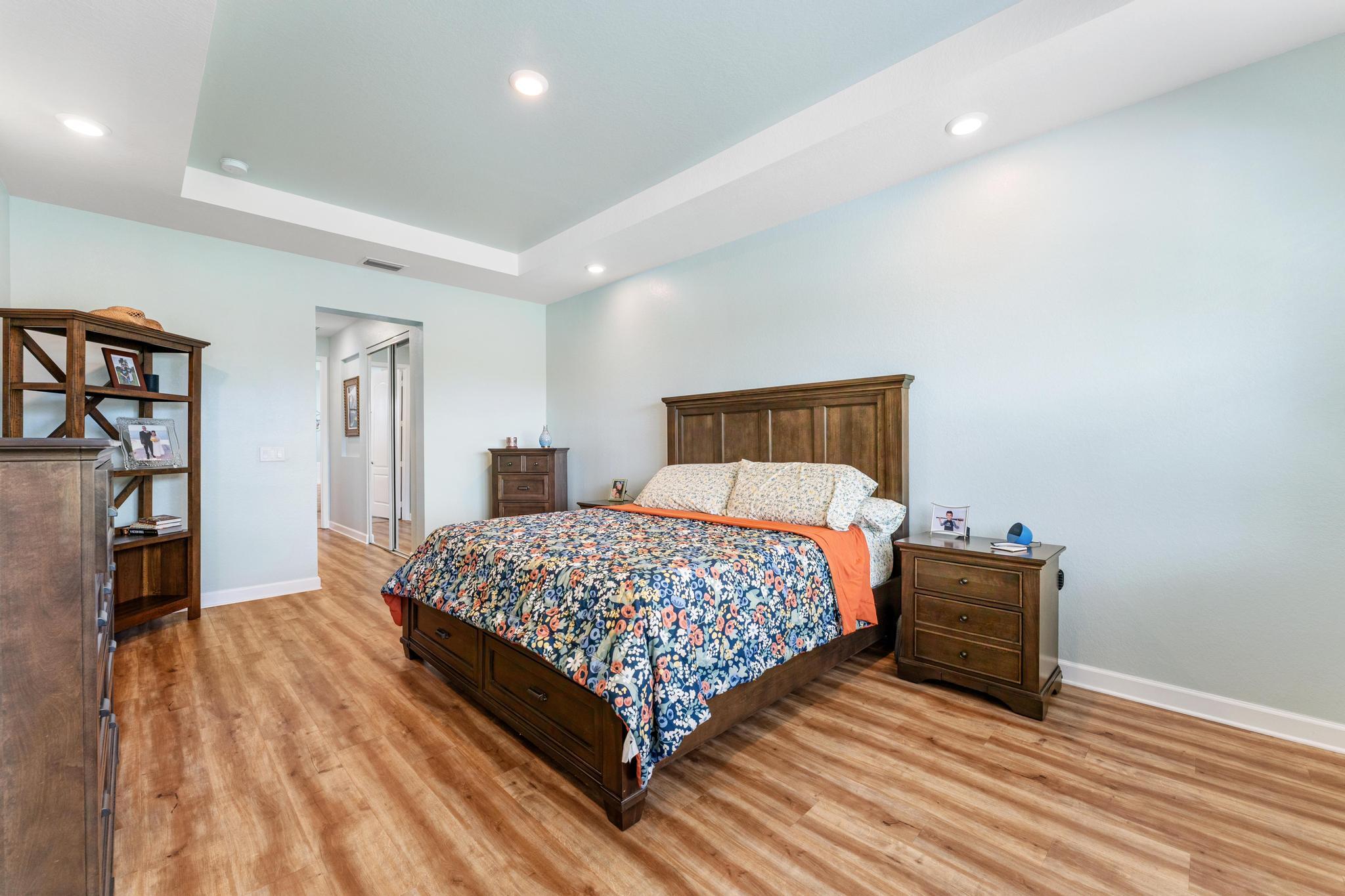 CRESTWOOD NORTH - Residential