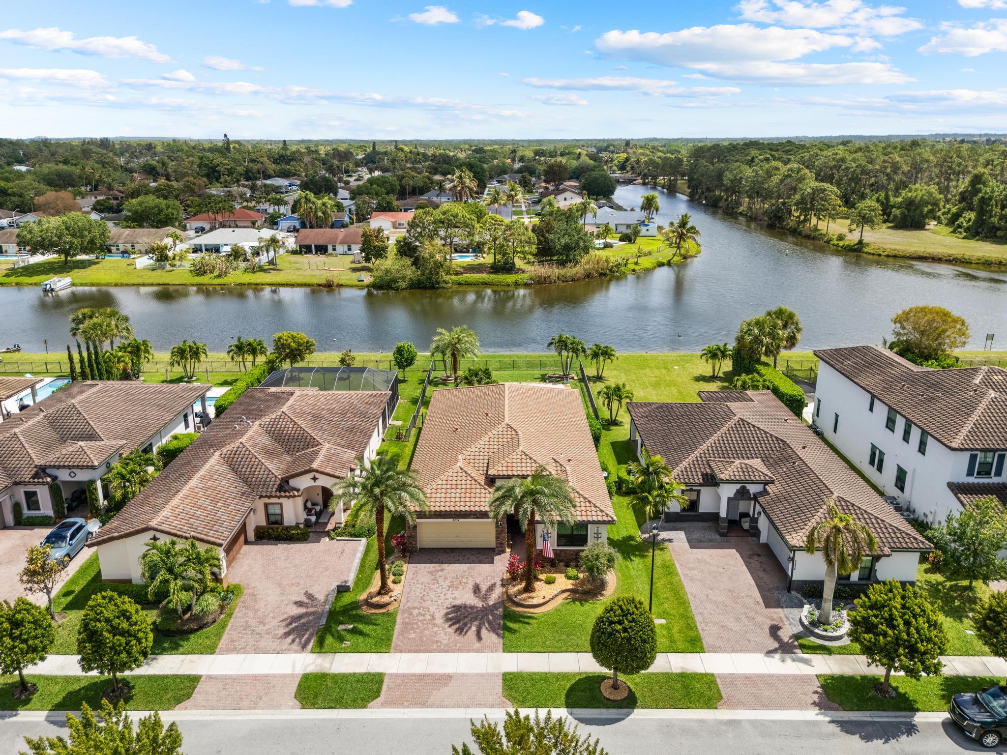 CRESTWOOD NORTH - Residential