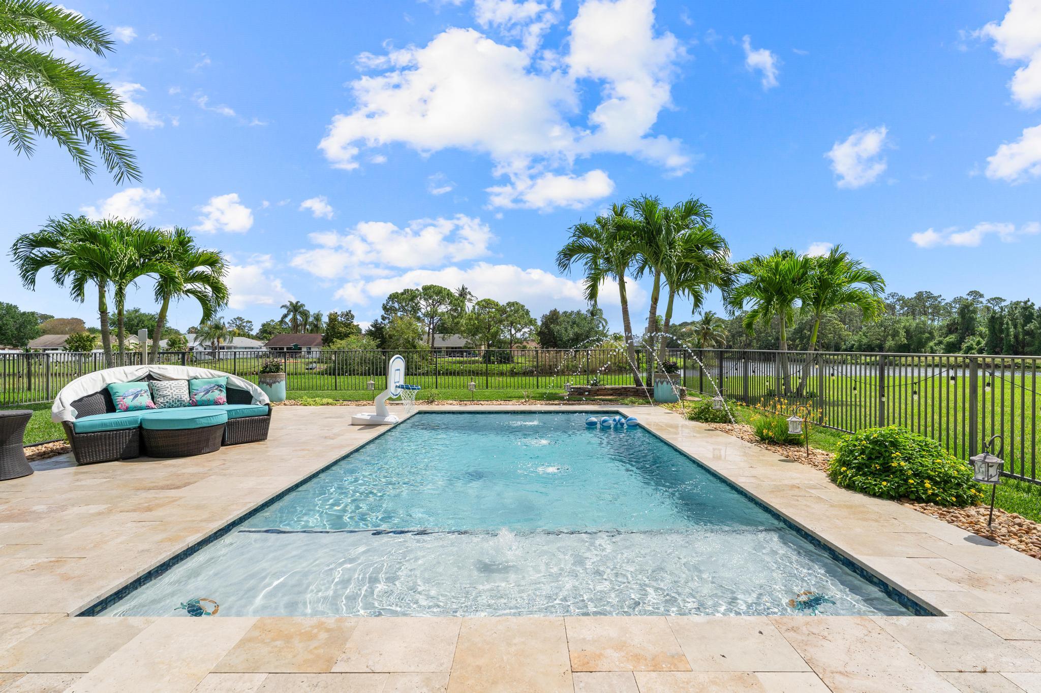 CRESTWOOD NORTH - Residential