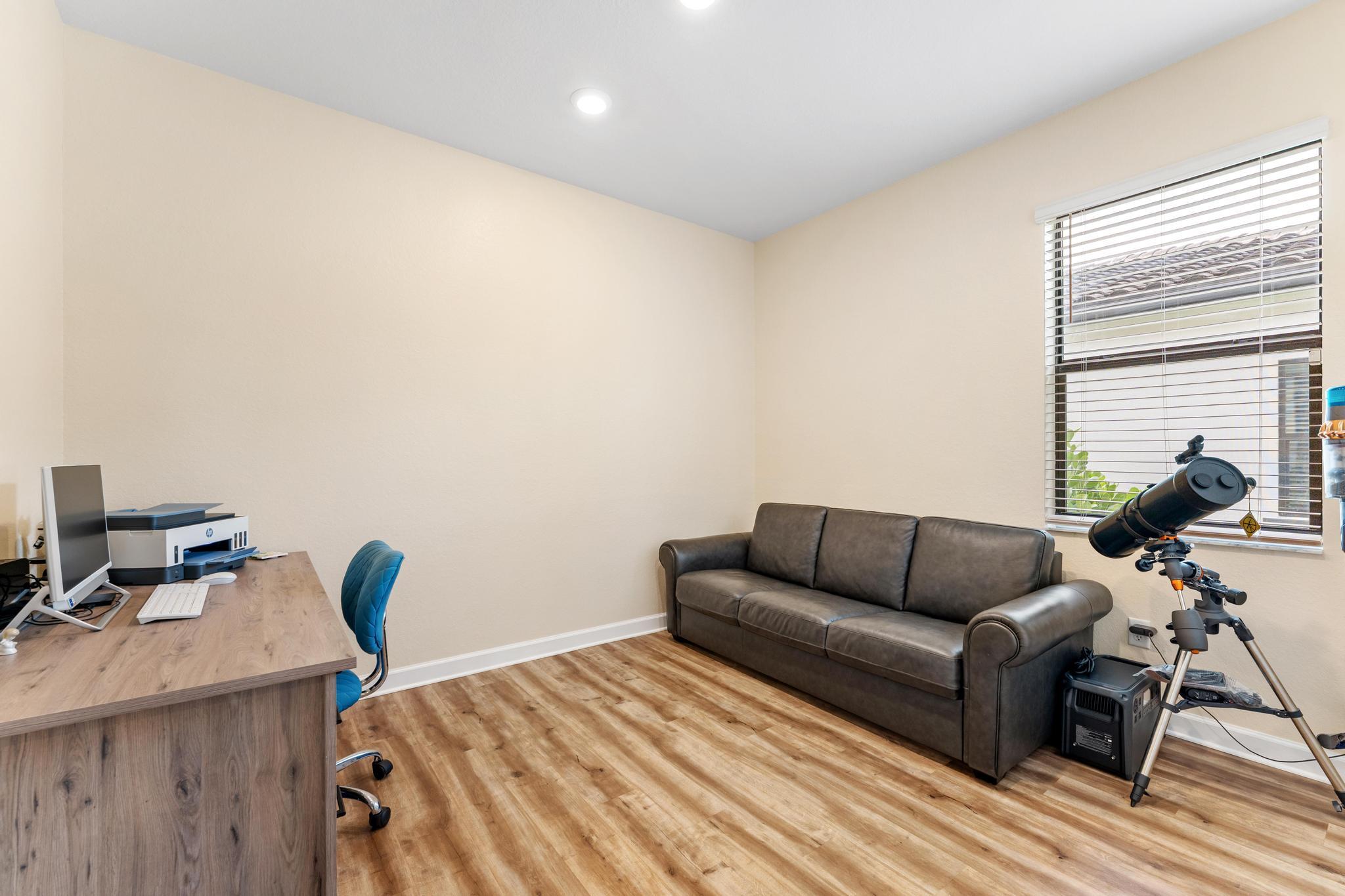 CRESTWOOD NORTH - Residential