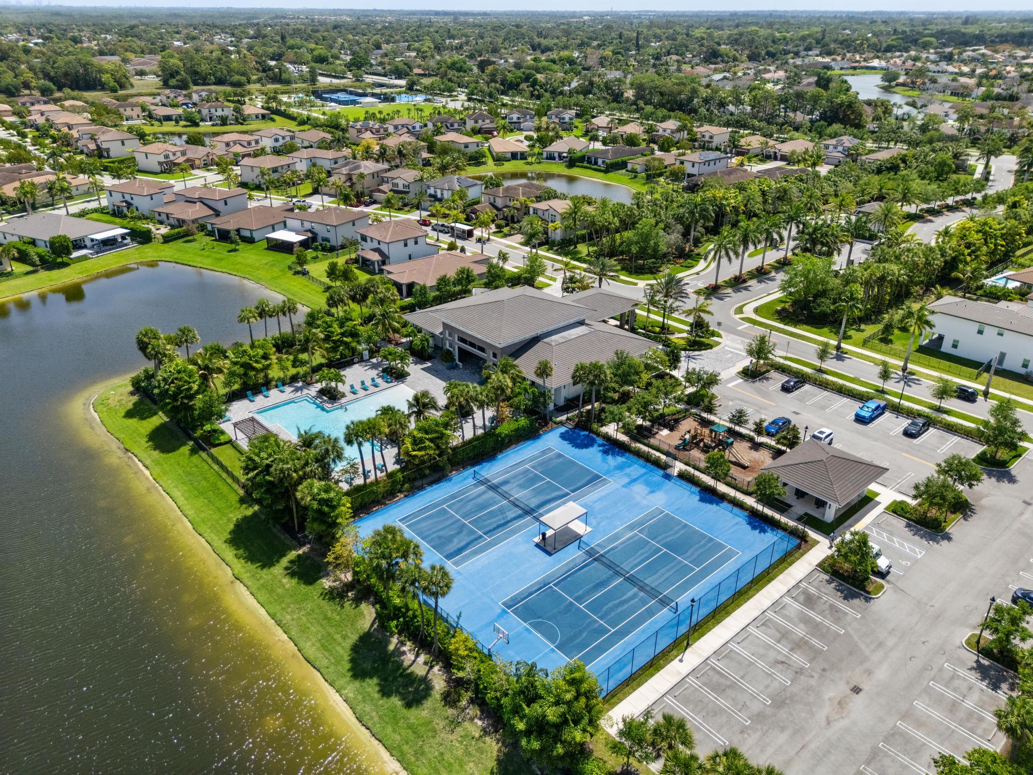 CRESTWOOD NORTH - Residential