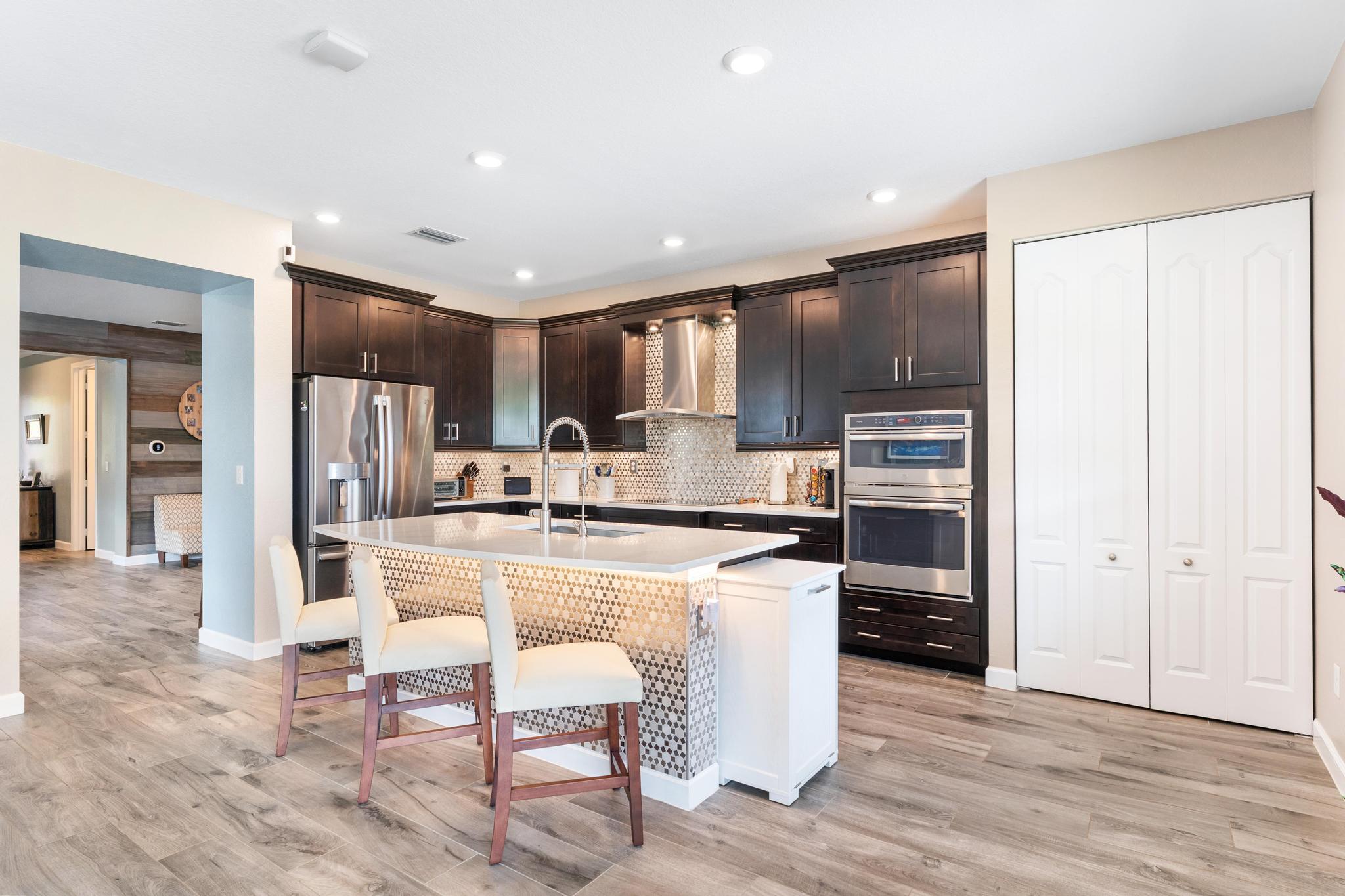 CRESTWOOD NORTH - Residential