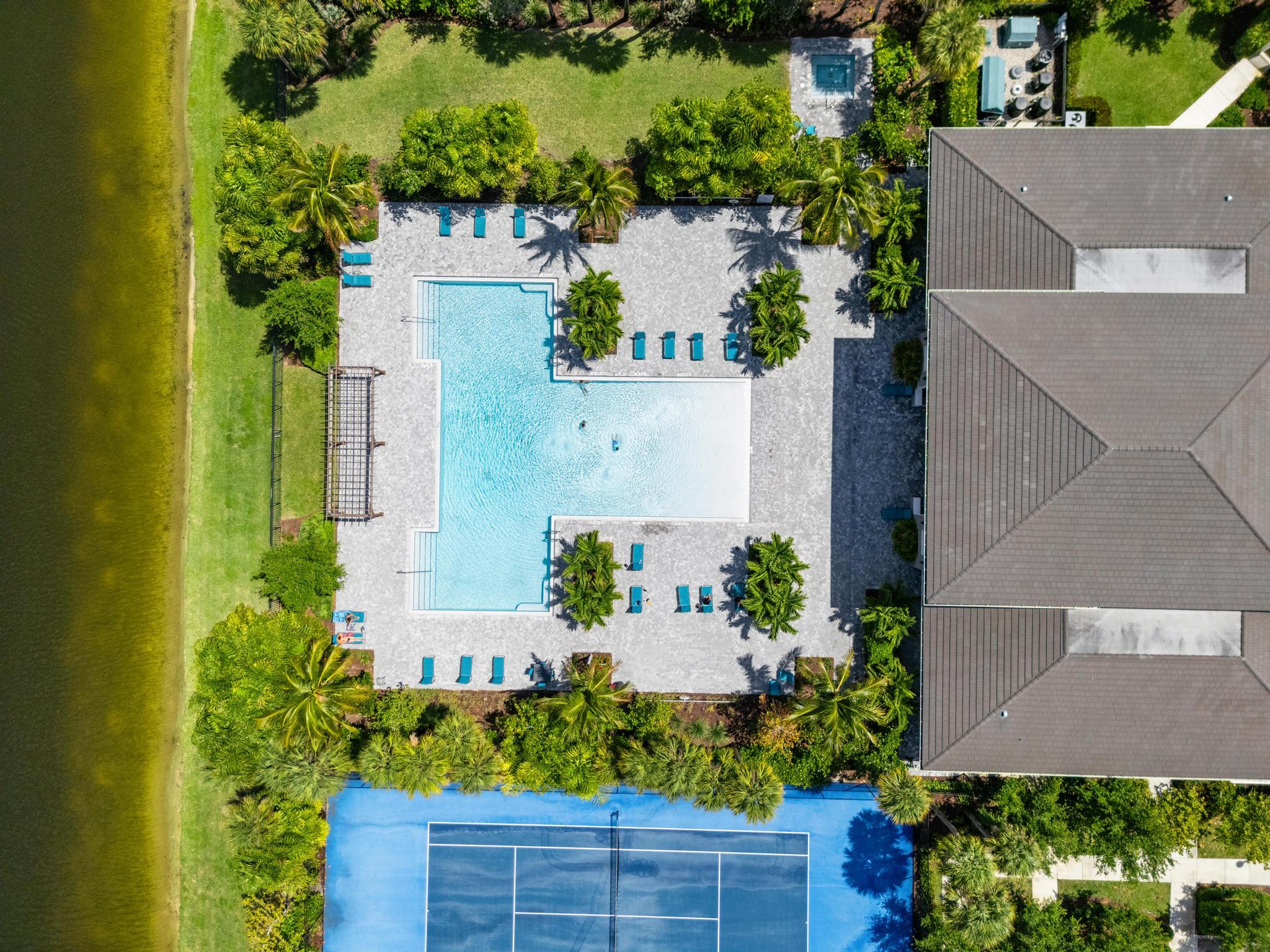 CRESTWOOD NORTH - Residential